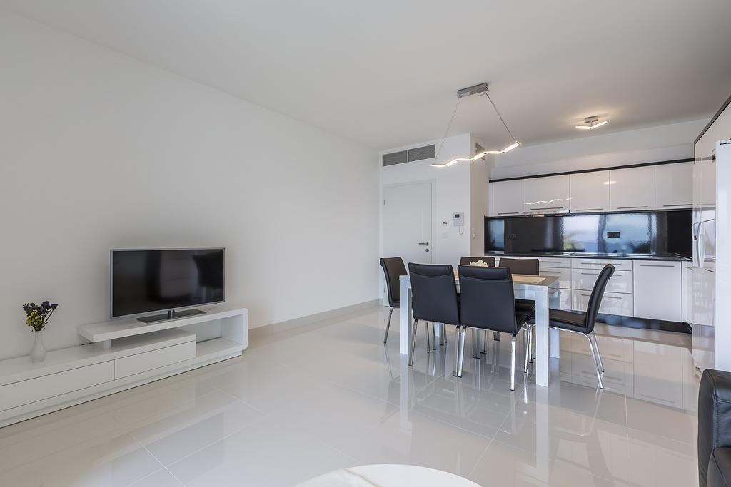 Villa Sky Mimice Exterior photo